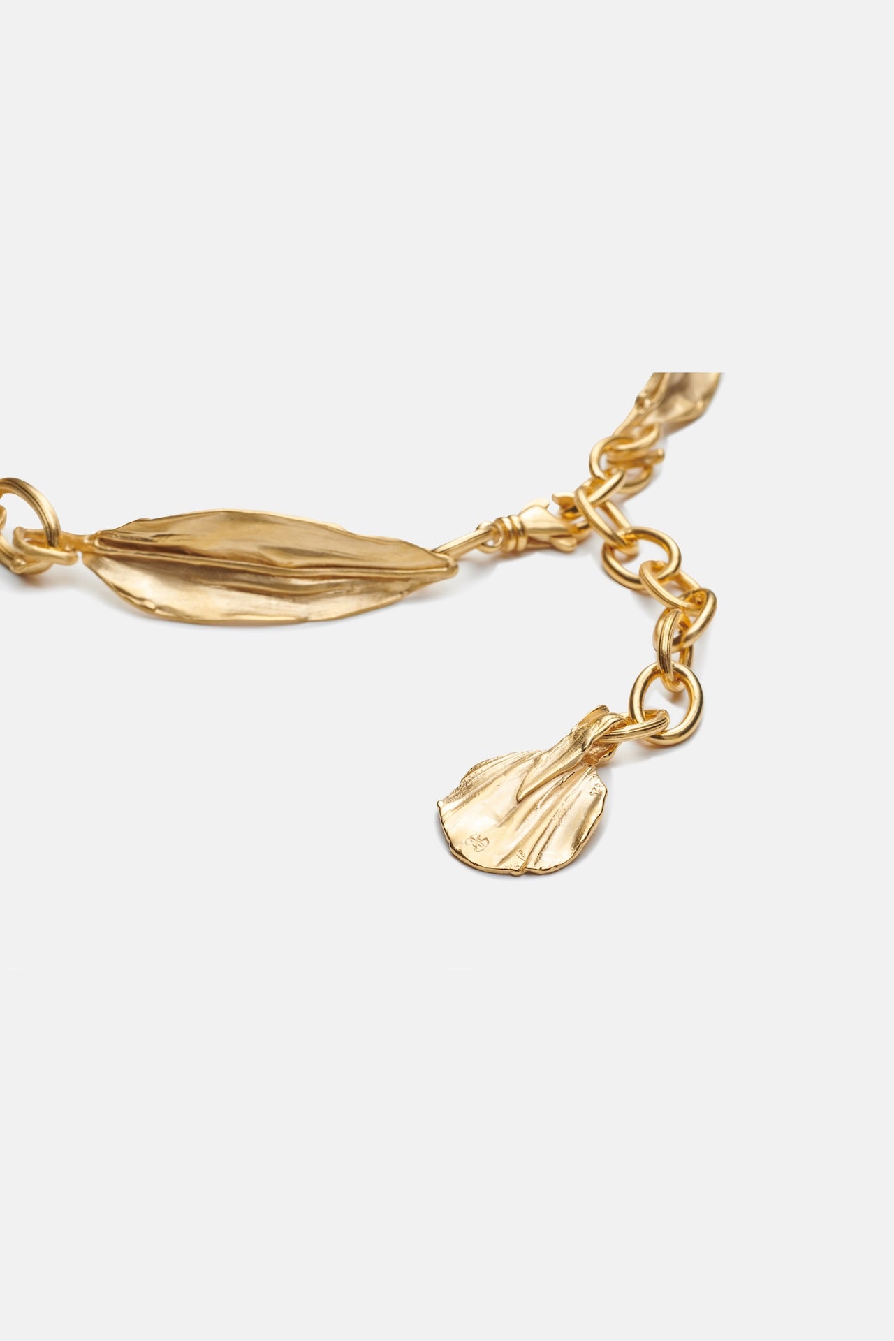 Leaf Choker
