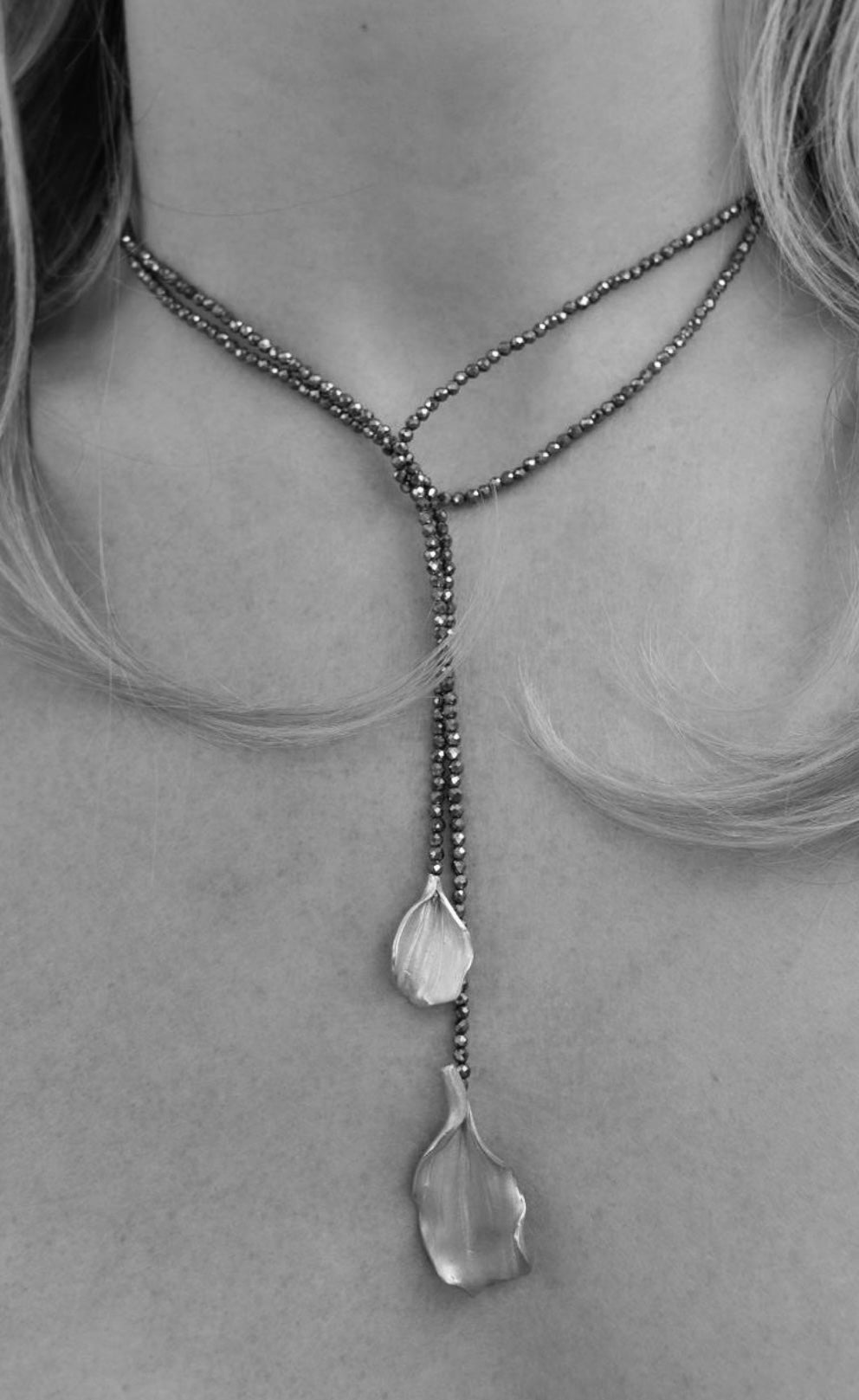 Sparkling Leaf Necklace